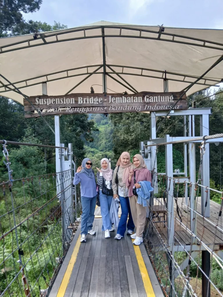 Rental mobil Surabaya untuk wisata Jogya