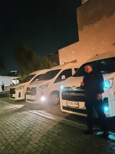 Sewa mobil hiace surabaya 77 trans untuk wisata
